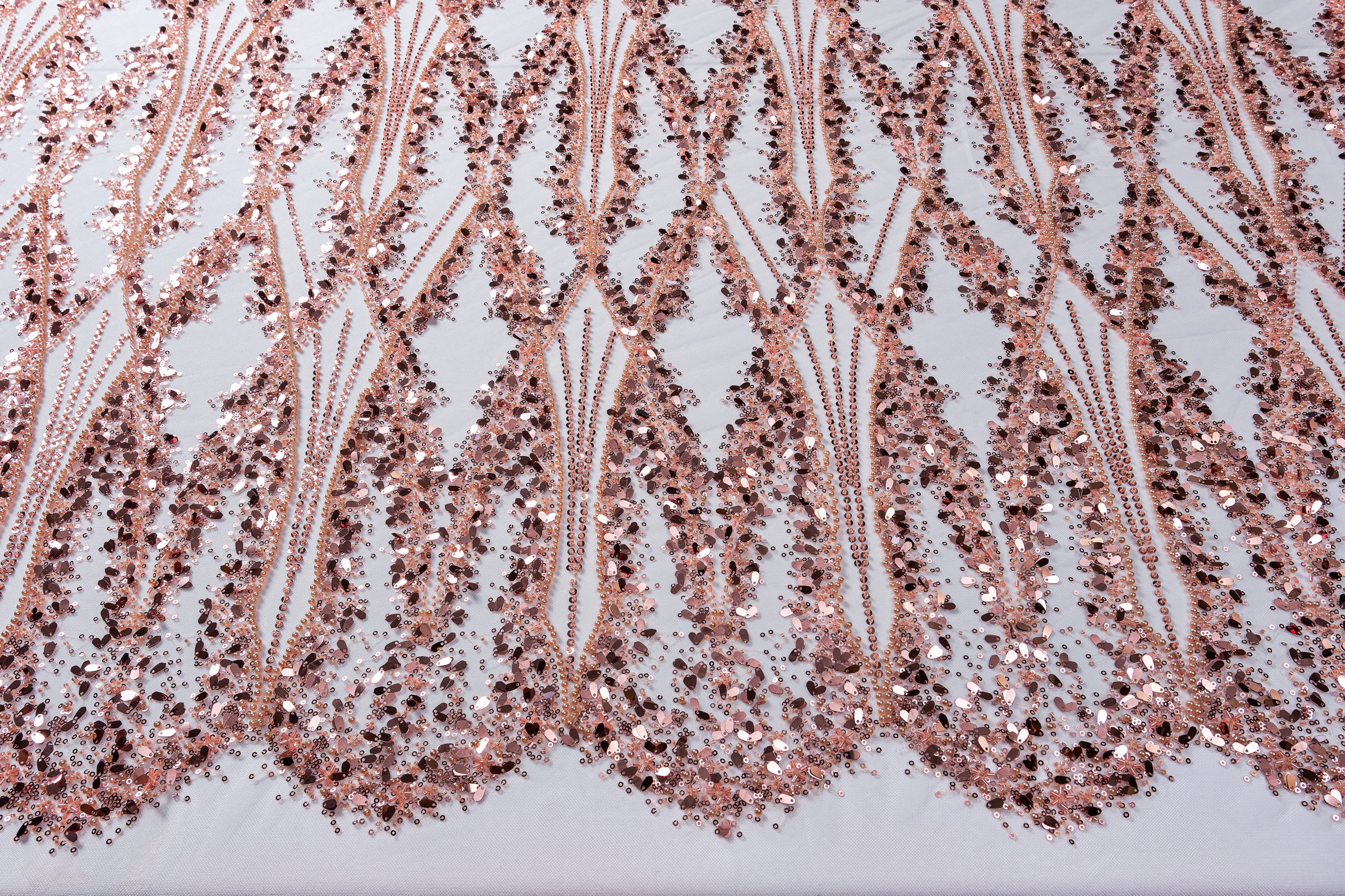 Tulle ricamato con paillettes disegno astratto colore rosa antico 1 Tulle ricamato con paillettes