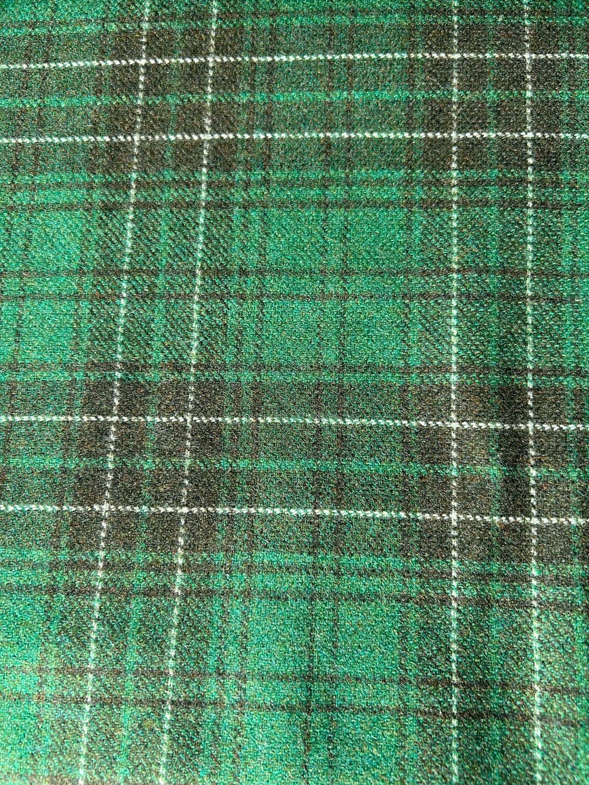 Tessuto scozzese elasticizzato lana sfondo verde prato con quadro piccolo 2 Tessuto scozzese elasticizzato lana sfondo verde prato con quadro piccolo - immagine 2