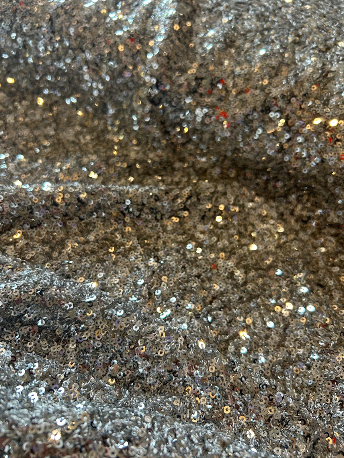 Tulle ricamato mono elastico paillettes argento 3 Tulle ricamato mono elastico paillettes argento - immagine 3