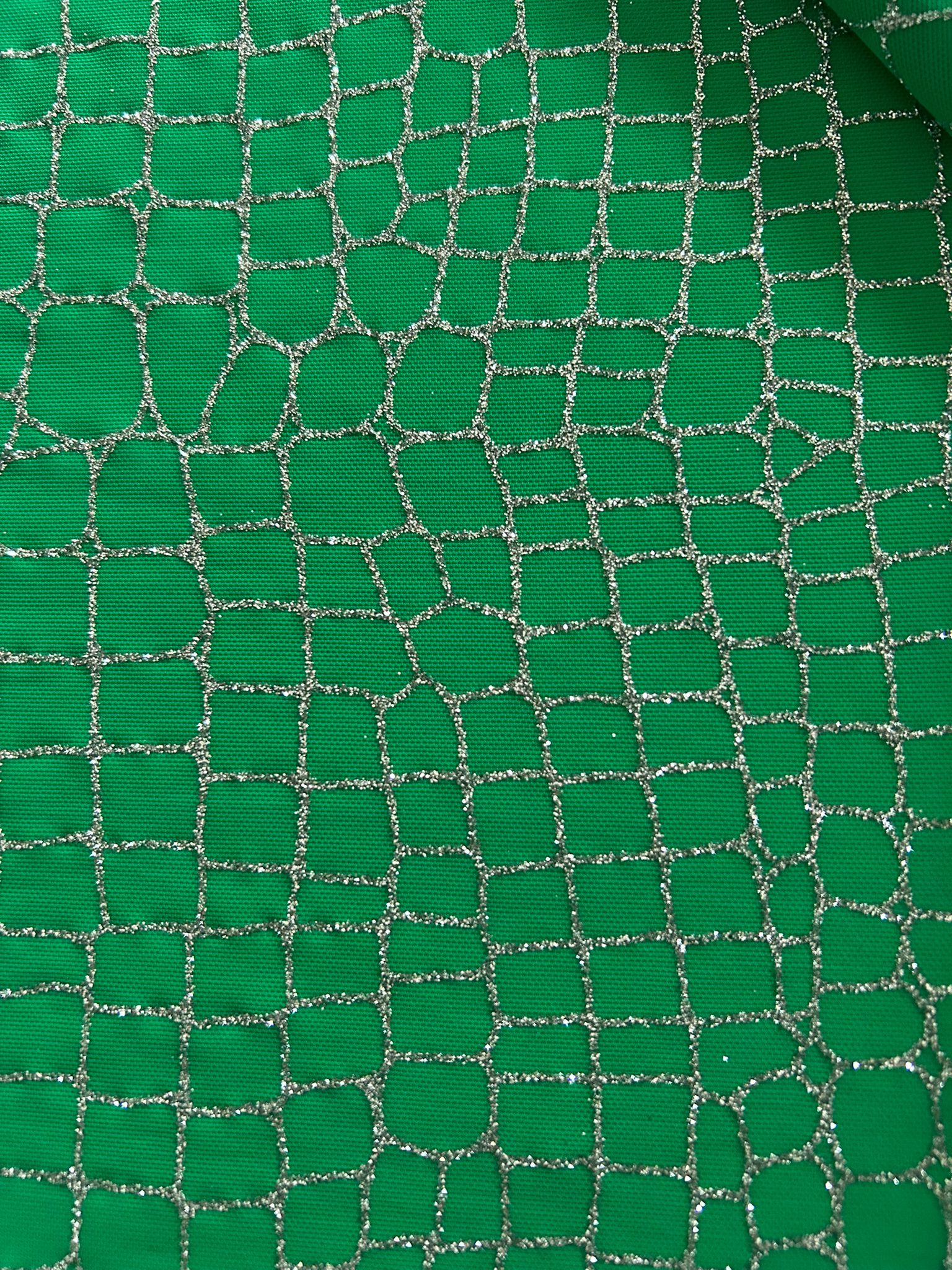 Tulle glitterato argento verde disegno quadrato 3 Tulle glitterato argento verde disegno quadrato - immagine 3