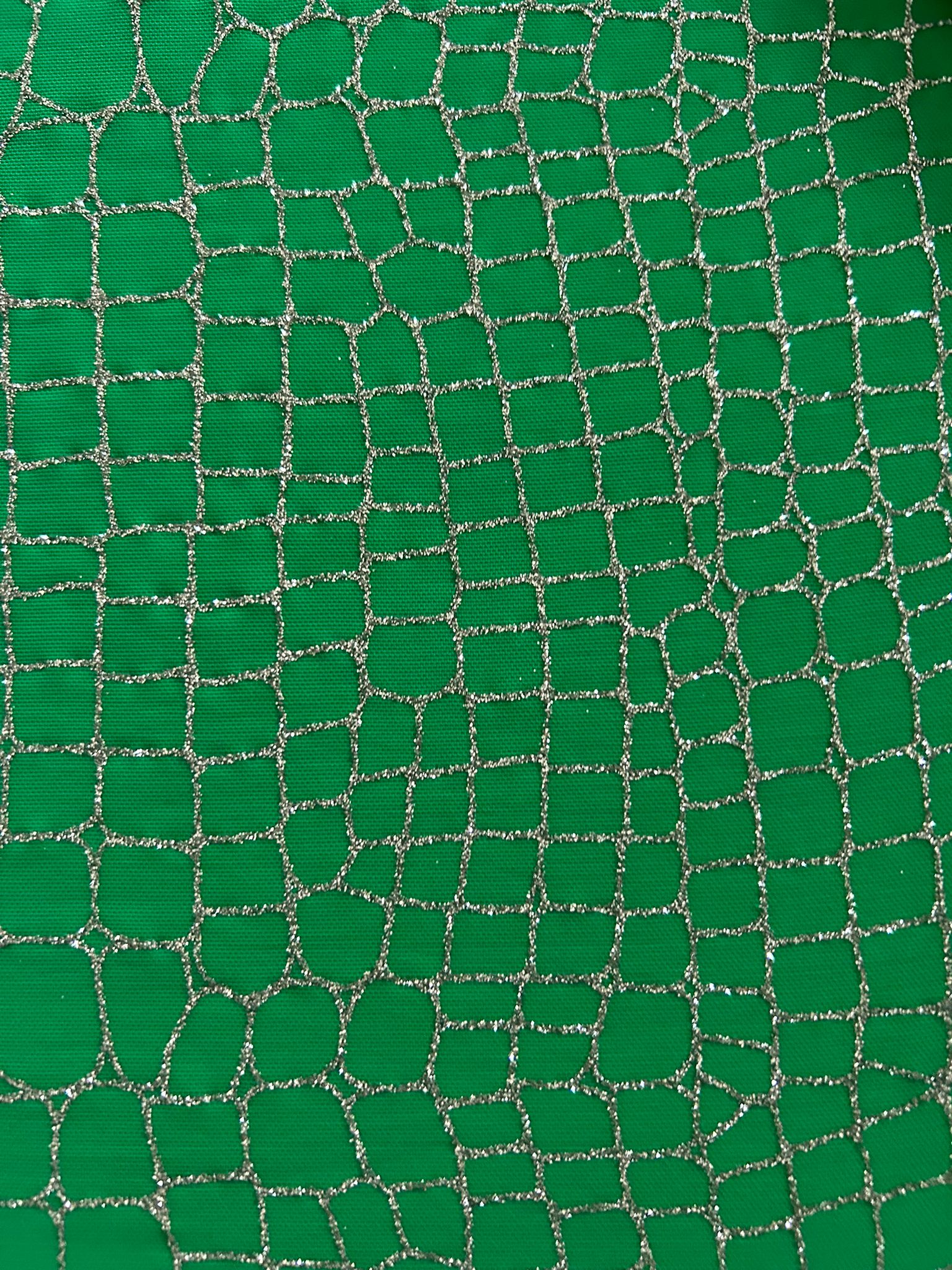 Tulle glitterato argento verde disegno quadrato 2 Tulle glitterato argento verde disegno quadrato - immagine 2