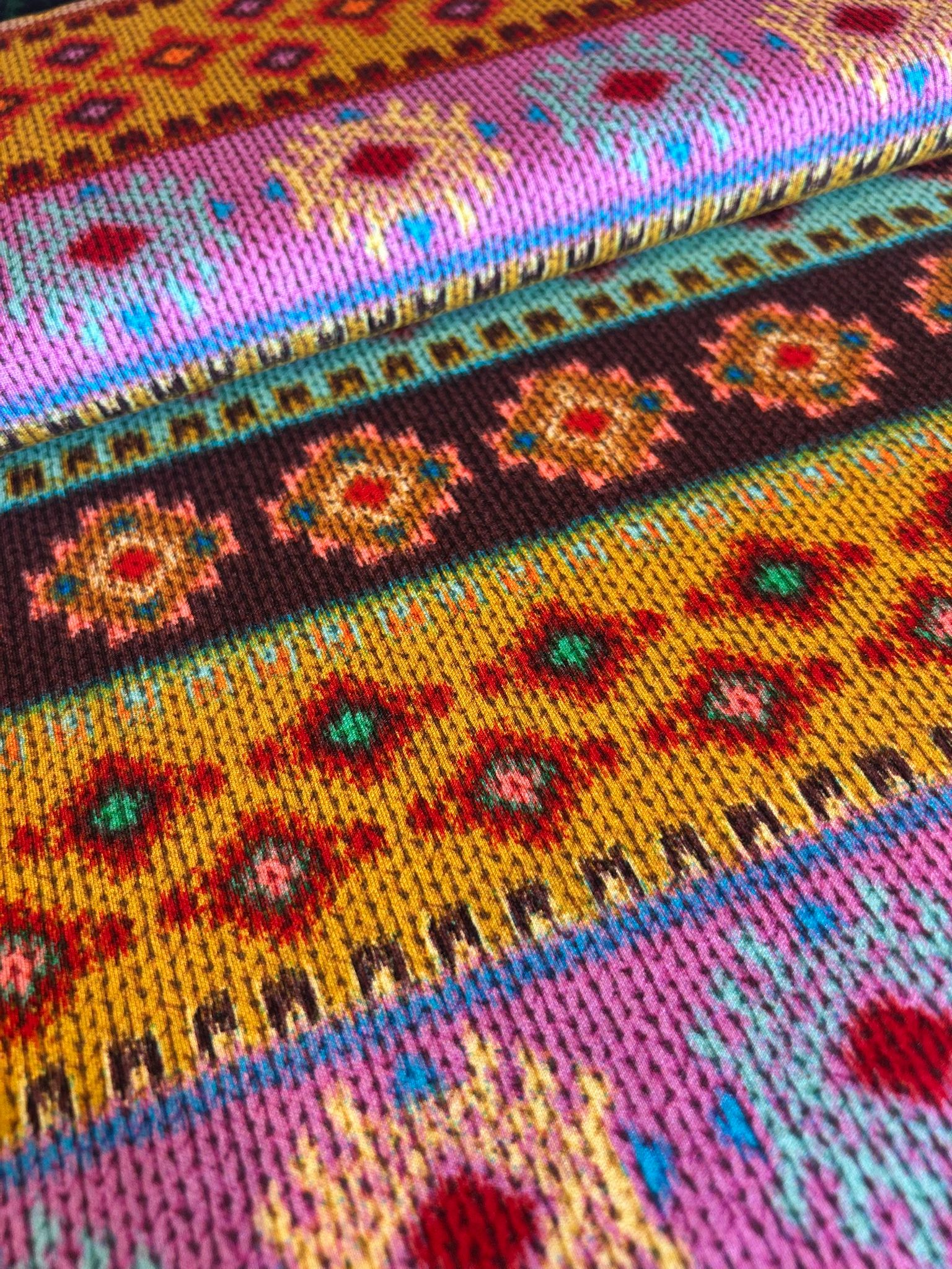 Tessuto Jersey elasticizzato bambou stampato disegno geometrico vari colori 4 Tessuto Jersey elasticizzato bambou stampato disegno geometrico vari colori - immagine 4
