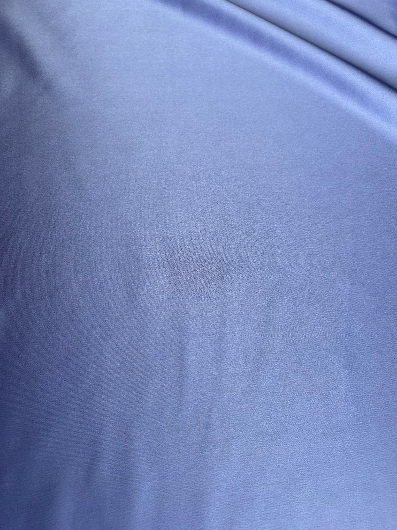 Tessuto raso elasticizzato viola poliestere 3 Tessuto raso elasticizzato viola poliestere - immagine 3
