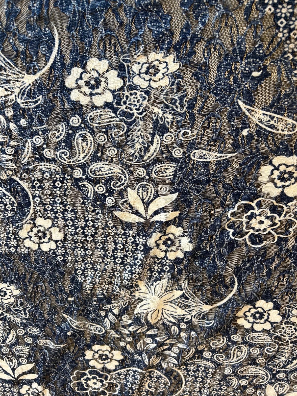 Pizzo elasticizzato fantasia bicolore blu e bianco 1 fantasia bicolore