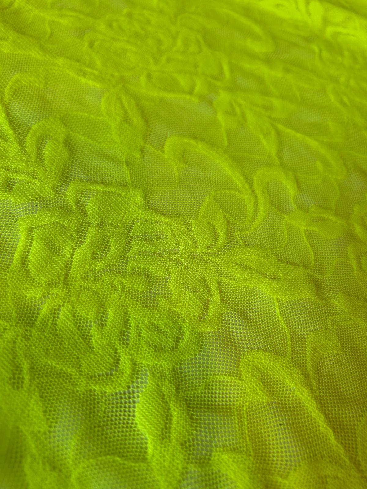 Pizzo elasticizzato disegno fiore medio giallo fluo 2 Pizzo elasticizzato disegno fiore medio giallo fluo - immagine 2