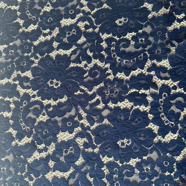 con smerlo colore blue chiaro