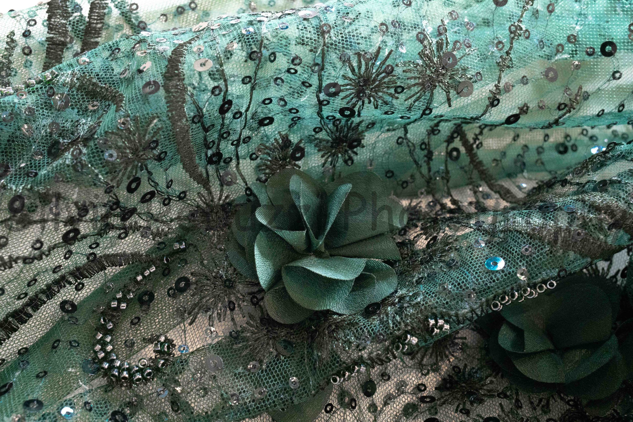 Tulle ricamato fiore piccolo verde bosco 1 Tulle ricamato fiore piccolo verde bosco